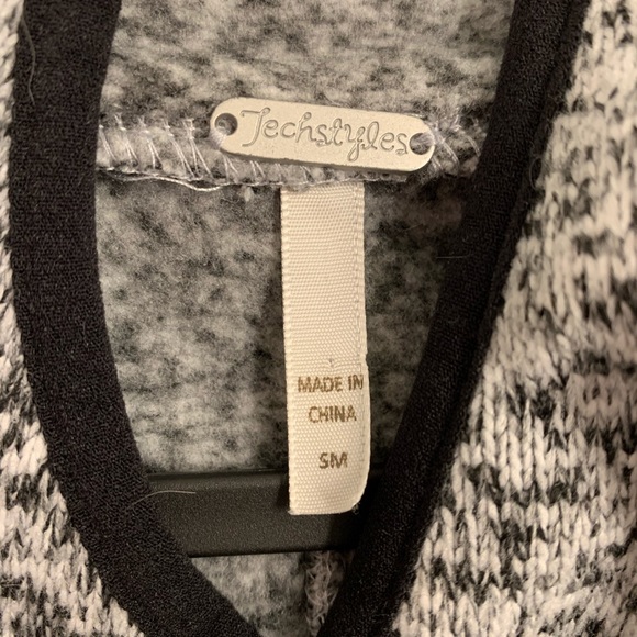 Quarter zip thermal hoodie (OG $ ~ 70) size small - Picture 2 of 3
